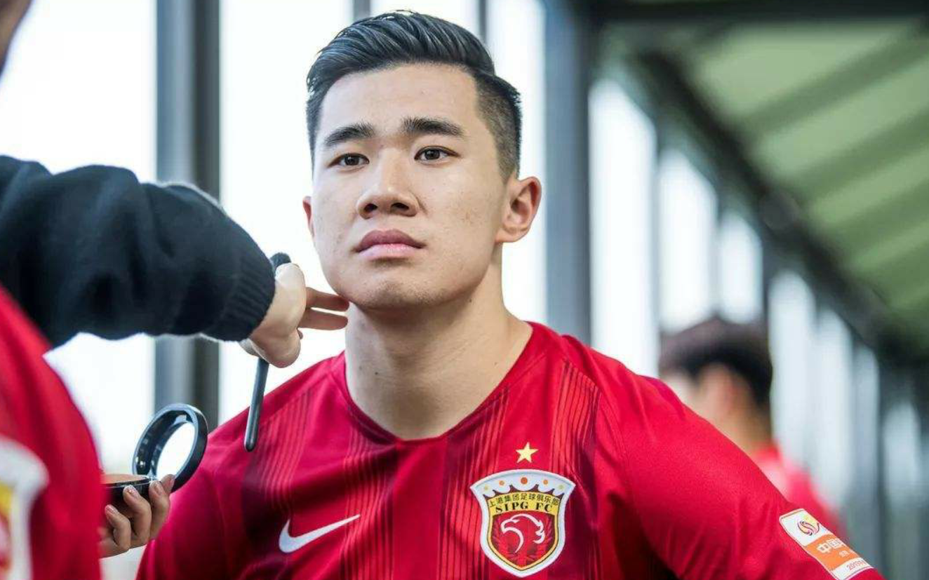 冲刺阶段里昂调整名单以备中超，防线松动环节打磨，赛场秩序良好，球队文化被再次提及的简单介绍-开云网址入口