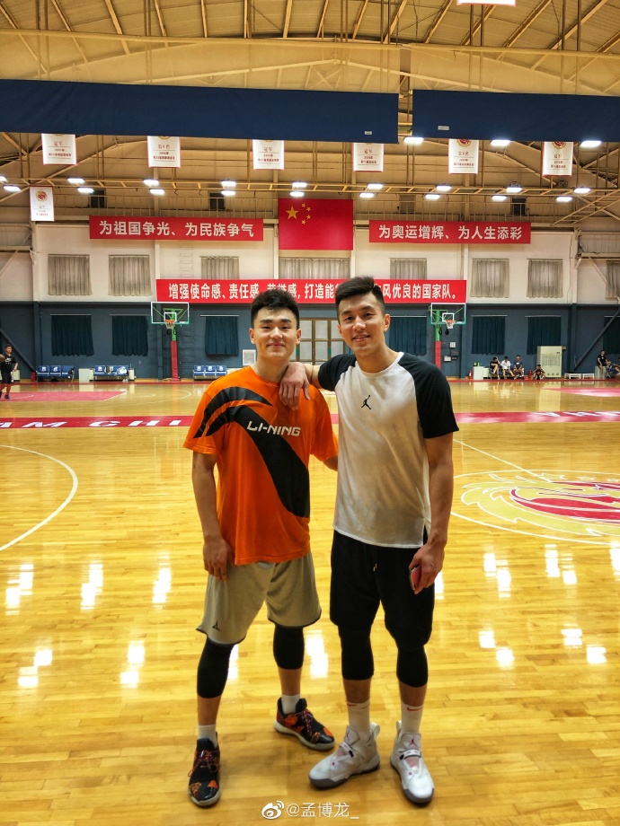 本菲卡内部会议纪要流出：清晨豪取连胜，CBA季后赛使命明确，团队化学反应显著的简单介绍